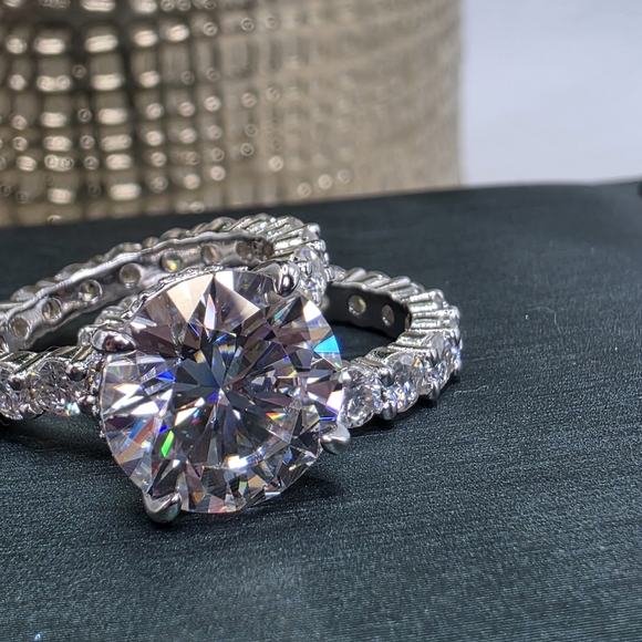 💎 4CT 🔥 FIRE Moissanite Engagement Ring + Eternity Band Set (Size 5) - Picture 11 of 14